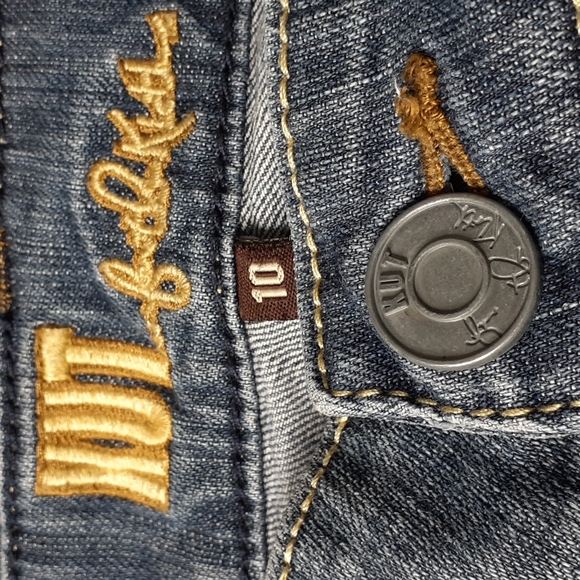 Kut from the Kloth Size 10 Button Back Pockets Cropped Jeans - Picture 13 of 16